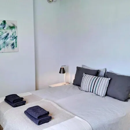 Eleanora-amazing Seaview Apartment *