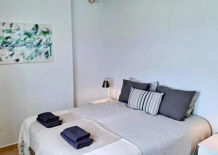 Eleanora-amazing Seaview Apartament *